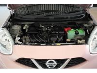 ฟรีดาวน์ สวยจัดๆ 2013 Nissan March 1.2 V Hatchback สีชมพูพาสเทล เกียร์ออโต้ ตัวรถเดิมมากไม่มีอุบัติเหตุ เครื่องช่วงล่างขับดี เครื่องเล่นจอแอนดรอย10 Airbag เบรคAbs รูปที่ 2
